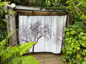 Lake End Hotel Outdoor Tub 1